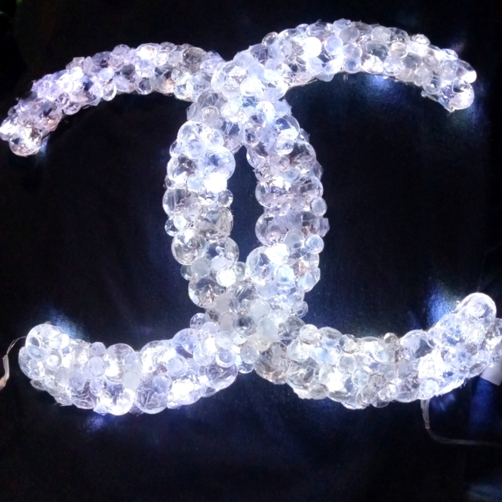 MAGNIFICENT DESIGNER LOOK LIGHT!!